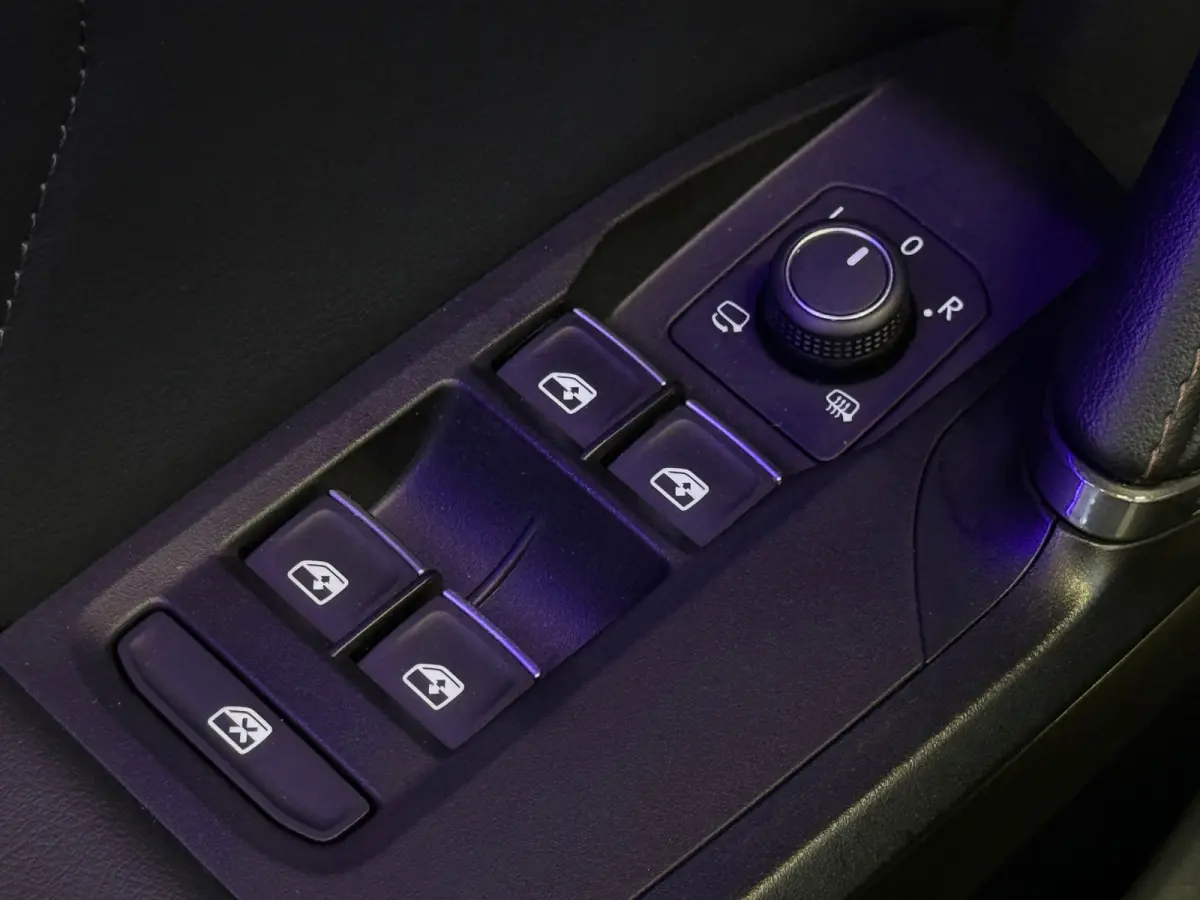 1.4 e-Hybrid VZ Performance Pano 360 Leder Keyless Sfeer
