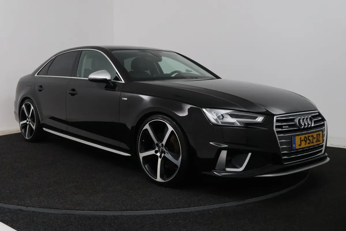35 TFSI Sport S line black edition (DIGITALE COCKPIT, CAMERA, STOELVERWARMING/VERKOELING, ELEKTR STOELEN)