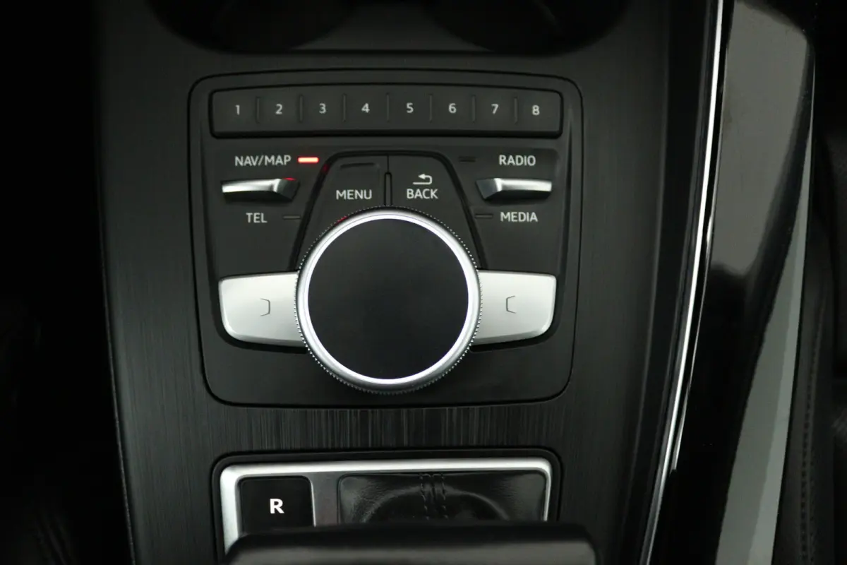 35 TFSI Sport S line black edition (DIGITALE COCKPIT, CAMERA, STOELVERWARMING/VERKOELING, ELEKTR STOELEN)