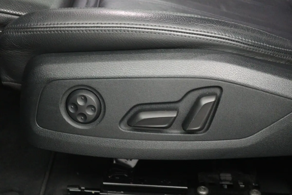 35 TFSI Sport S line black edition (DIGITALE COCKPIT, CAMERA, STOELVERWARMING/VERKOELING, ELEKTR STOELEN)