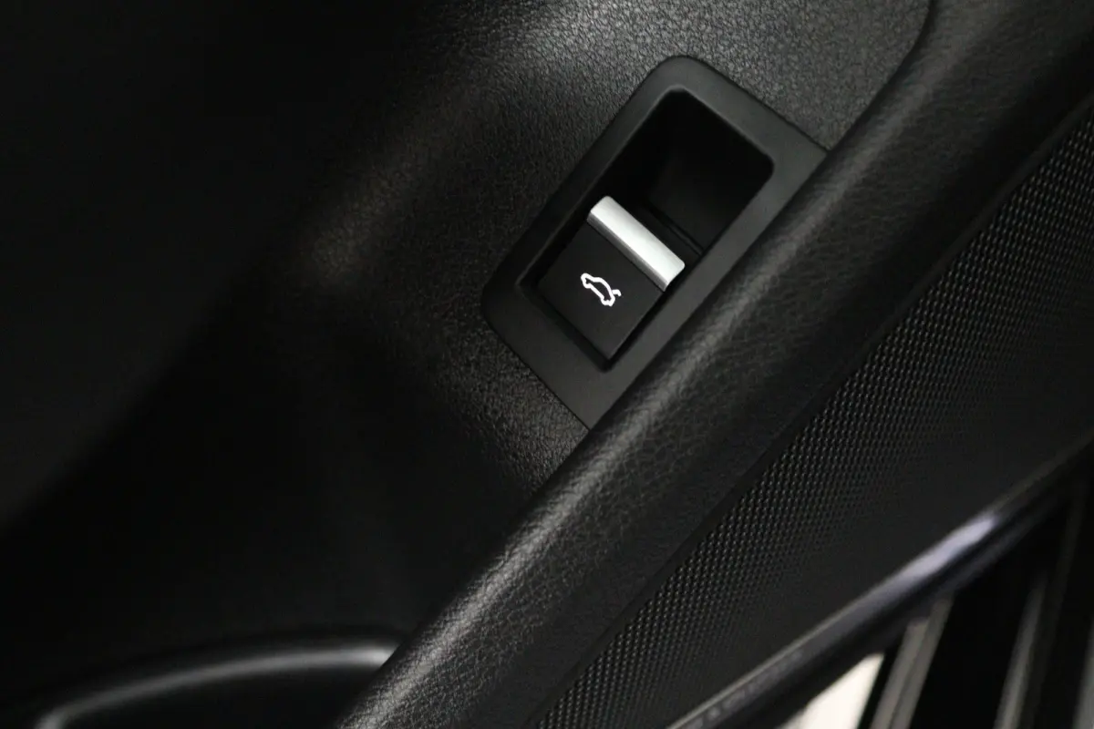 35 TFSI Sport S line black edition (DIGITALE COCKPIT, CAMERA, STOELVERWARMING/VERKOELING, ELEKTR STOELEN)