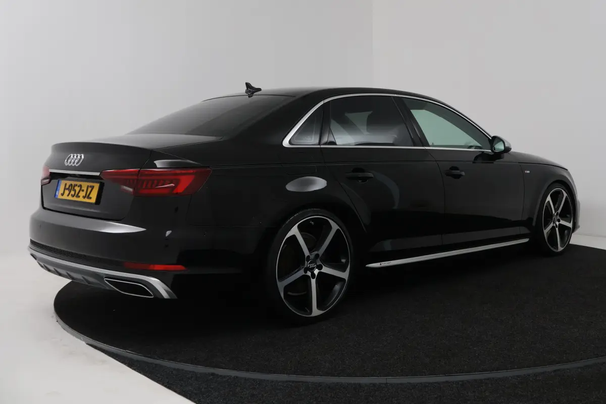 35 TFSI Sport S line black edition (DIGITALE COCKPIT, CAMERA, STOELVERWARMING/VERKOELING, ELEKTR STOELEN)