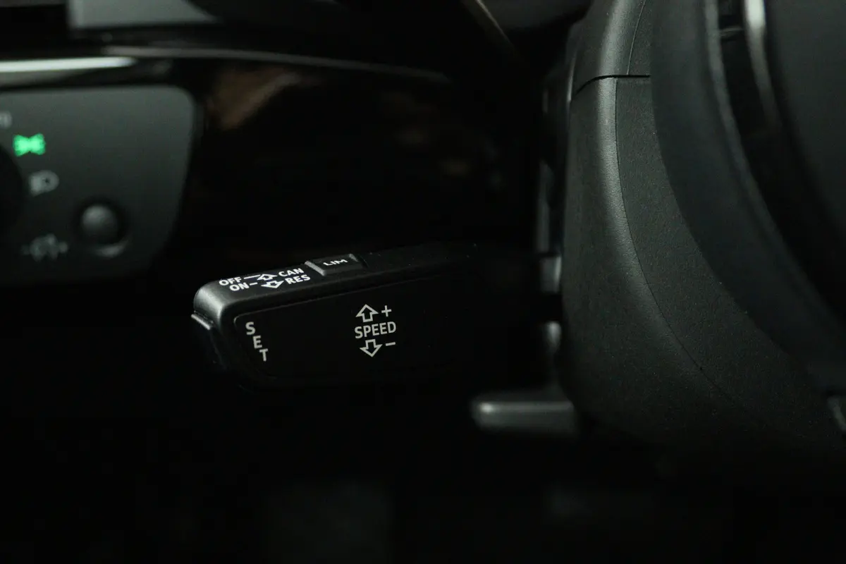 35 TFSI Sport S line black edition (DIGITALE COCKPIT, CAMERA, STOELVERWARMING/VERKOELING, ELEKTR STOELEN)