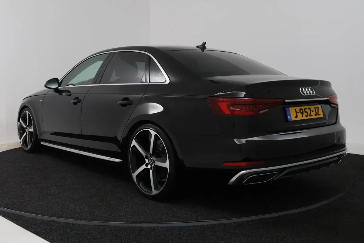 35 TFSI Sport S line black edition (DIGITALE COCKPIT, CAMERA, STOELVERWARMING/VERKOELING, ELEKTR STOELEN)