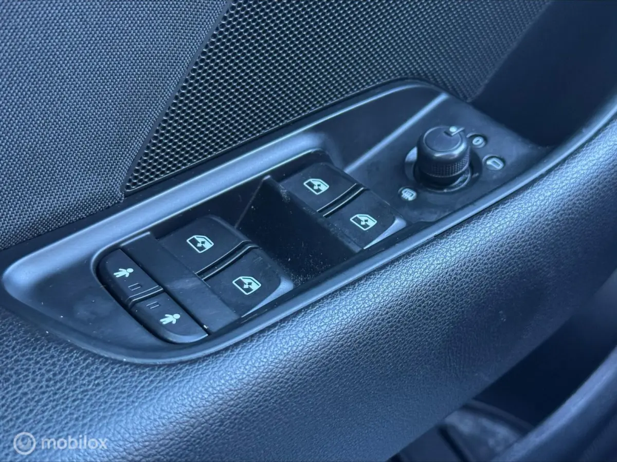 30 TFSI Advance AIRCO/MF-STUUR/CRUISE