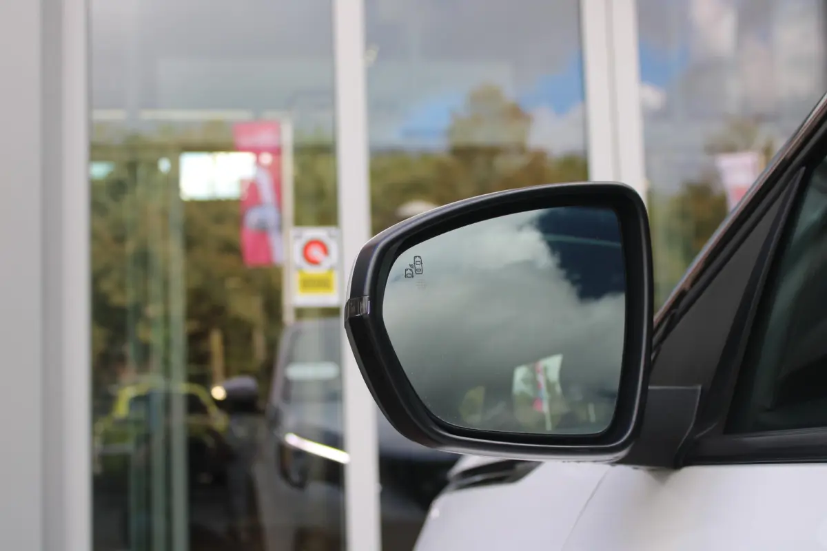 1.2 130PK AUTOMAAT ALLURE | LEDEREN BEKLEDING | TREKHAAK | ELEKTRISCH BEDIENBARE BESTUUDERSSTOEL MET GEHEUGENFUNCTIE | ADAPTIVE CRUISE CONTROL | ELEKTRISCH BEDIENBARE ACHTERKLEP | APPLE CARP