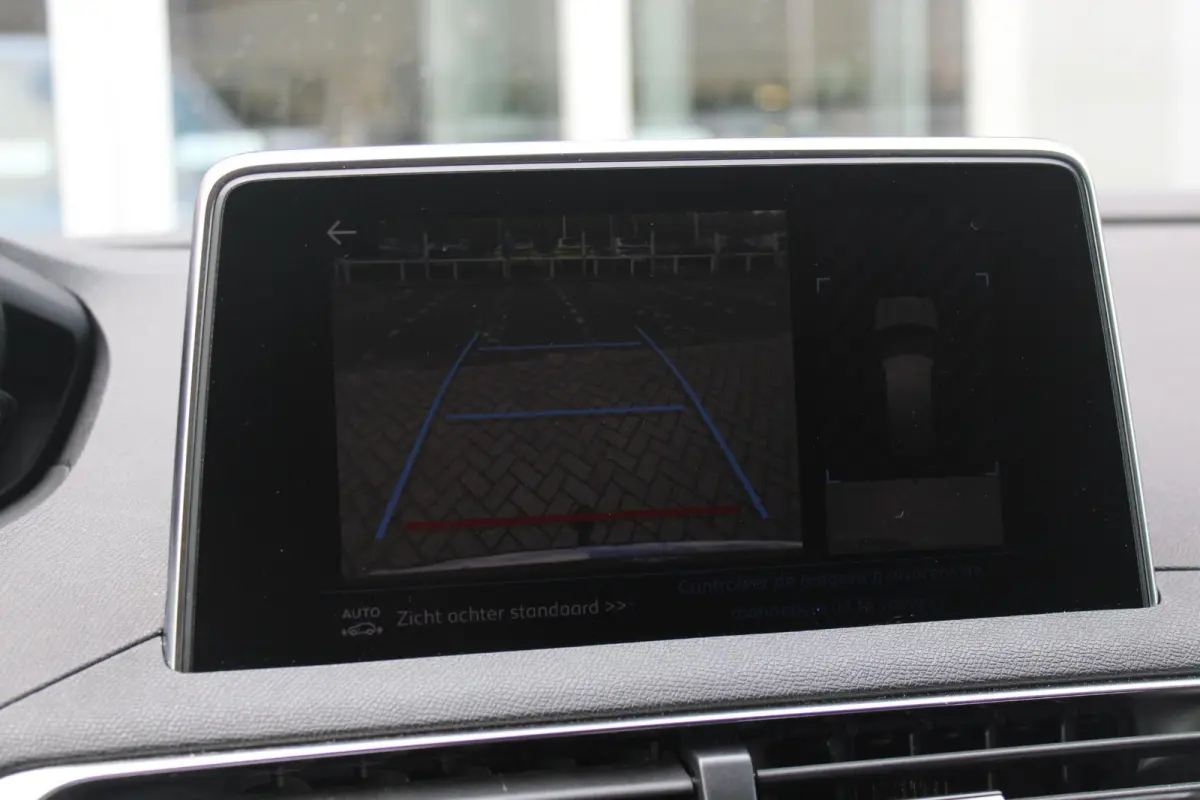 1.2 130PK AUTOMAAT ALLURE | LEDEREN BEKLEDING | TREKHAAK | ELEKTRISCH BEDIENBARE BESTUUDERSSTOEL MET GEHEUGENFUNCTIE | ADAPTIVE CRUISE CONTROL | ELEKTRISCH BEDIENBARE ACHTERKLEP | APPLE CARP