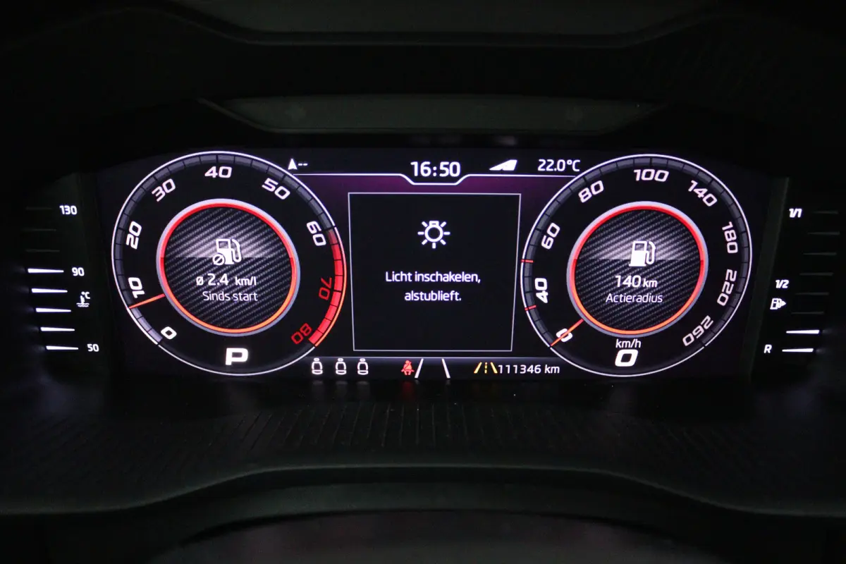 1.5 TSI Sportline Business 7p. (DIGITALE COCKPIT, PANORAMADAK, TREKHAAK, STOELVERWARMING, CAMERA)