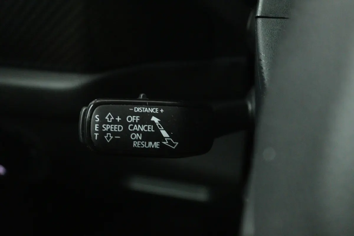 1.5 TSI Sportline Business 7p. (DIGITALE COCKPIT, PANORAMADAK, TREKHAAK, STOELVERWARMING, CAMERA)