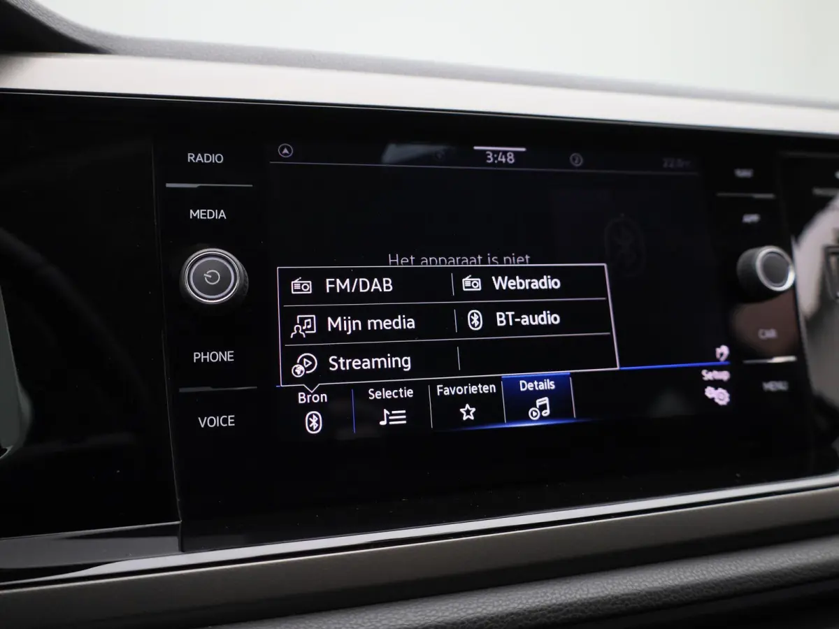 1.0 TSI R-Line Edition | Automaat | Apple Carplay / Android Auto | Achteruitrijcamera | Parkeersensoren | Lichtmetalen Velgen |
