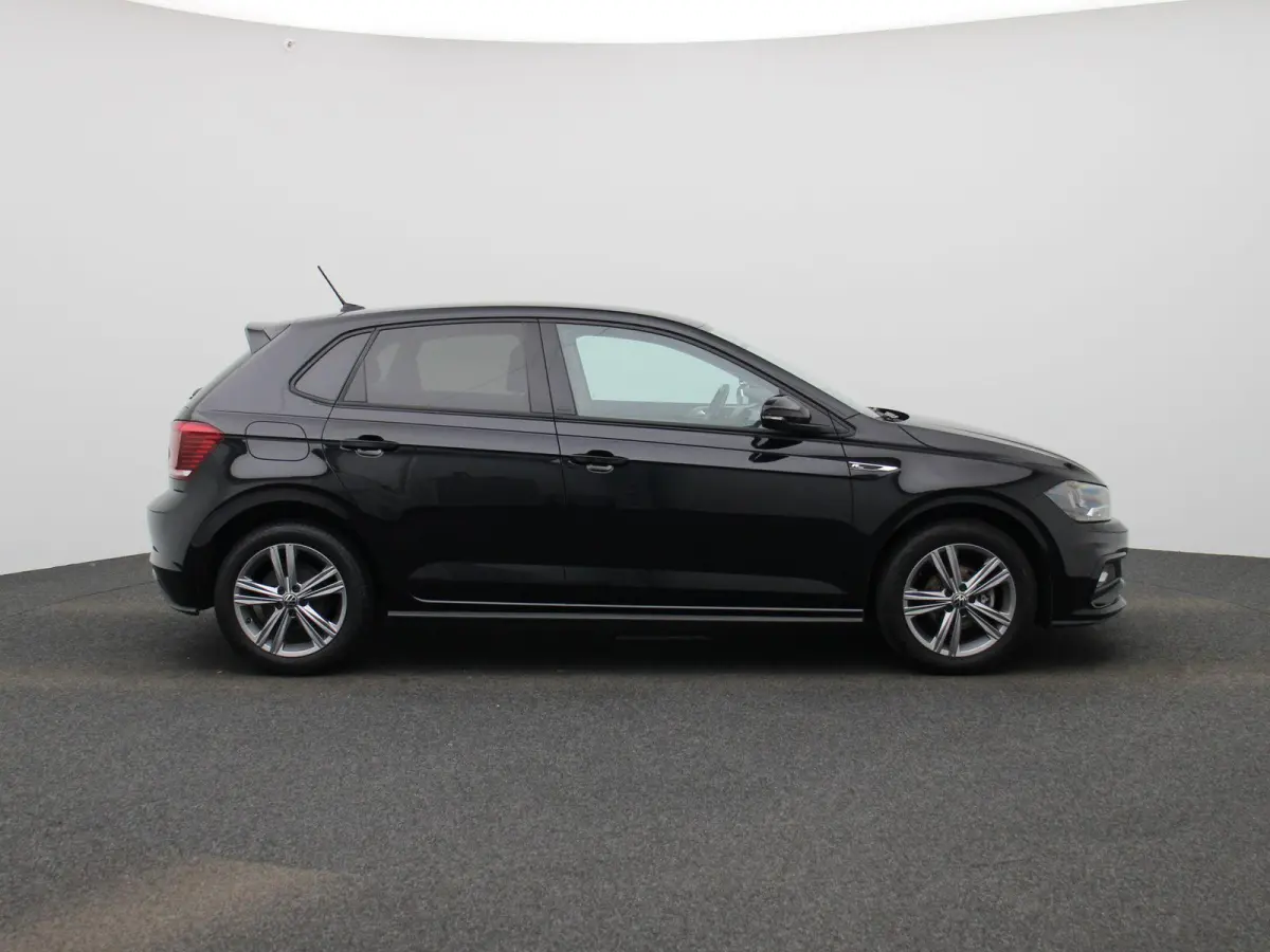 1.0 TSI R-Line Edition | Automaat | Apple Carplay / Android Auto | Achteruitrijcamera | Parkeersensoren | Lichtmetalen Velgen |