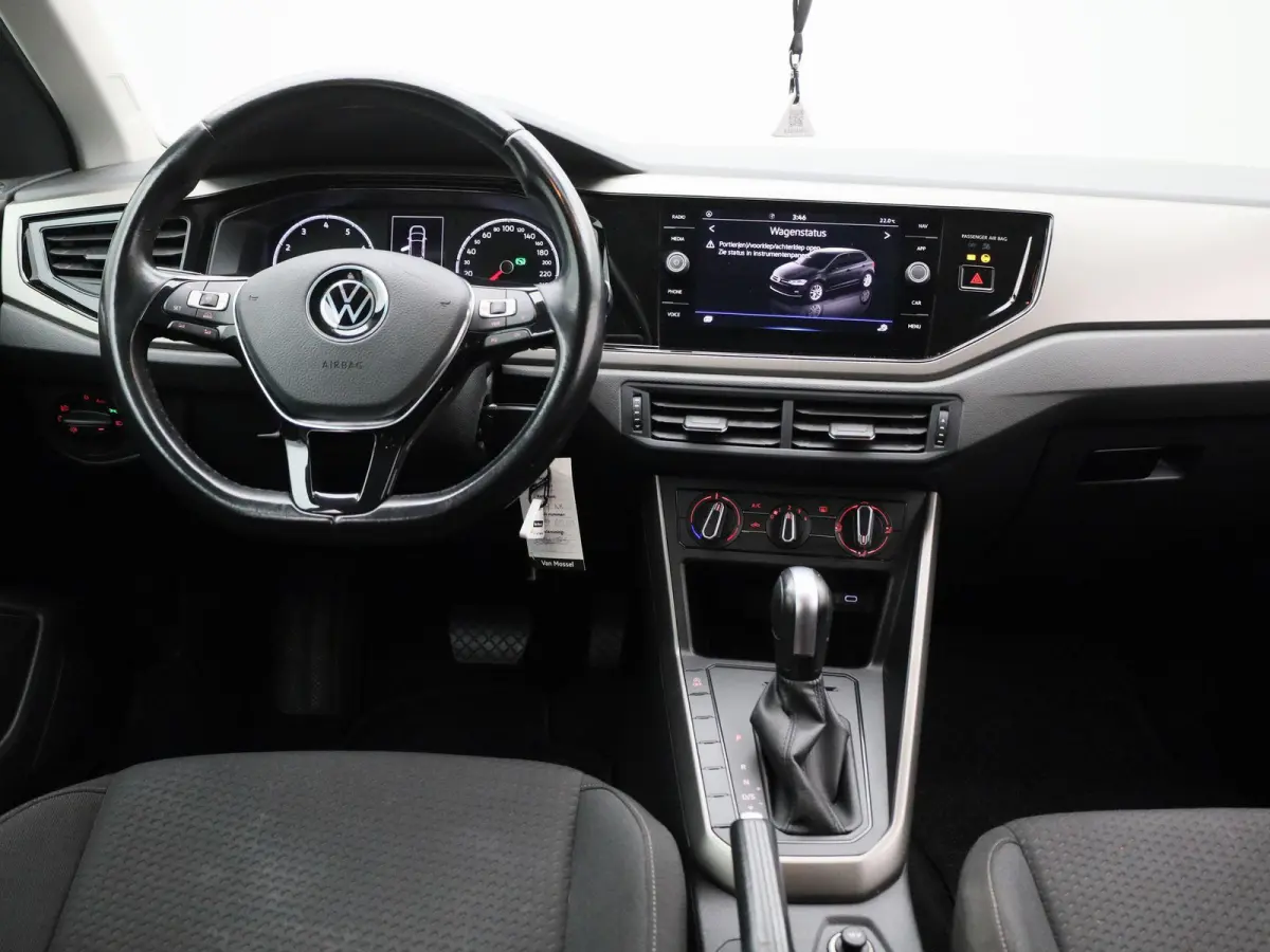 1.0 TSI R-Line Edition | Automaat | Apple Carplay / Android Auto | Achteruitrijcamera | Parkeersensoren | Lichtmetalen Velgen |