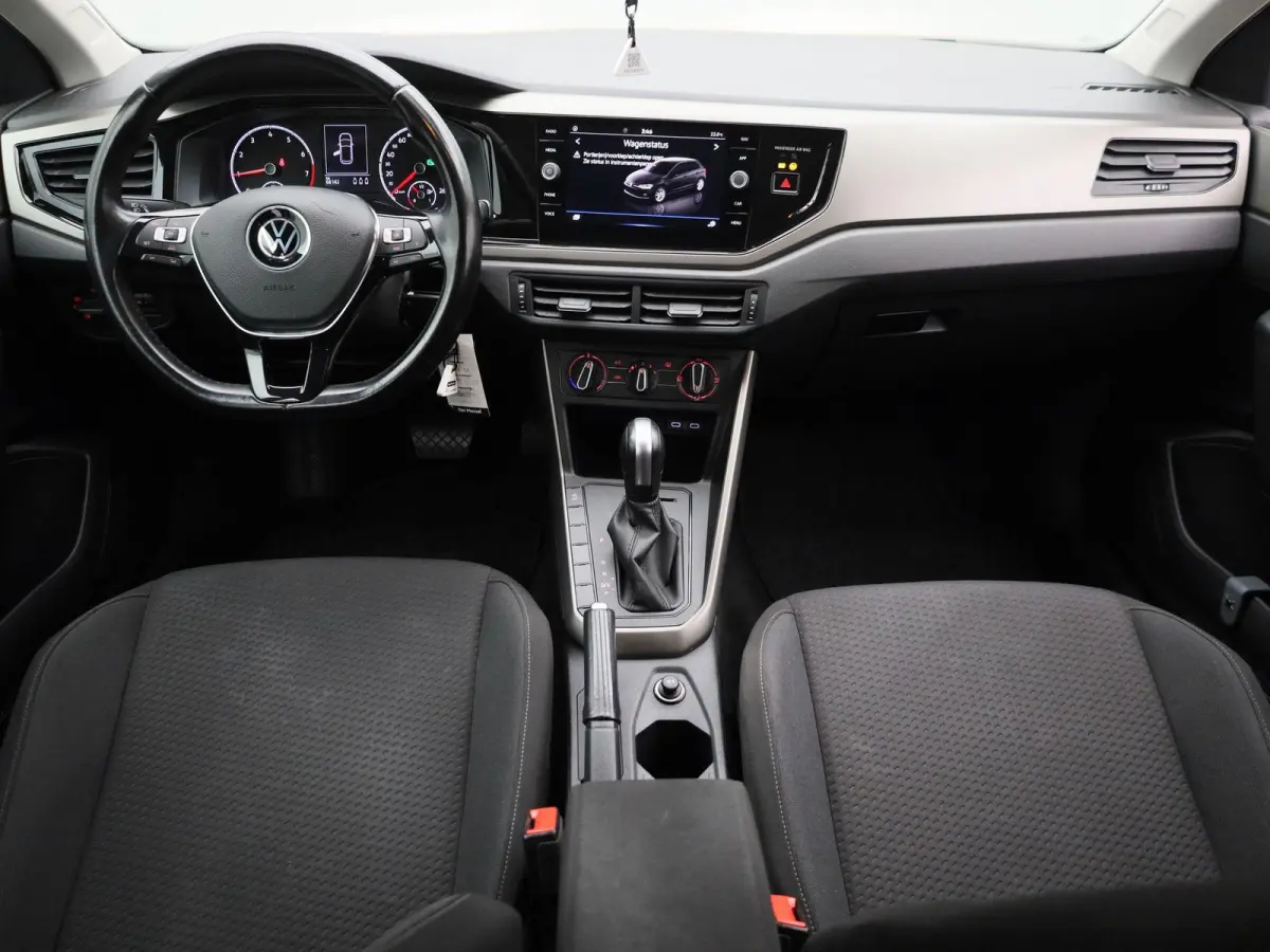 1.0 TSI R-Line Edition | Automaat | Apple Carplay / Android Auto | Achteruitrijcamera | Parkeersensoren | Lichtmetalen Velgen |