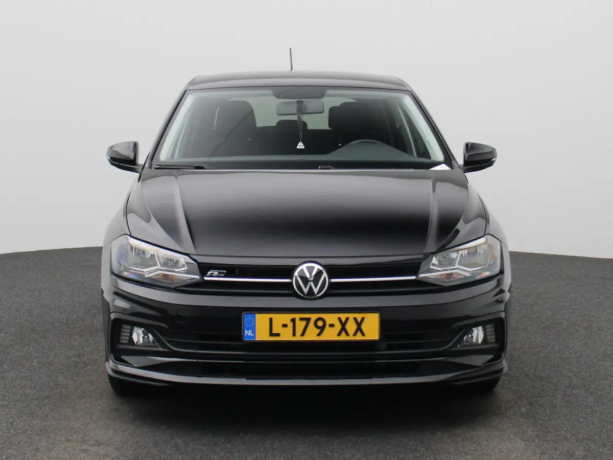 1.0 TSI R-Line Edition | Automaat | Apple Carplay / Android Auto | Achteruitrijcamera | Parkeersensoren | Lichtmetalen Velgen |