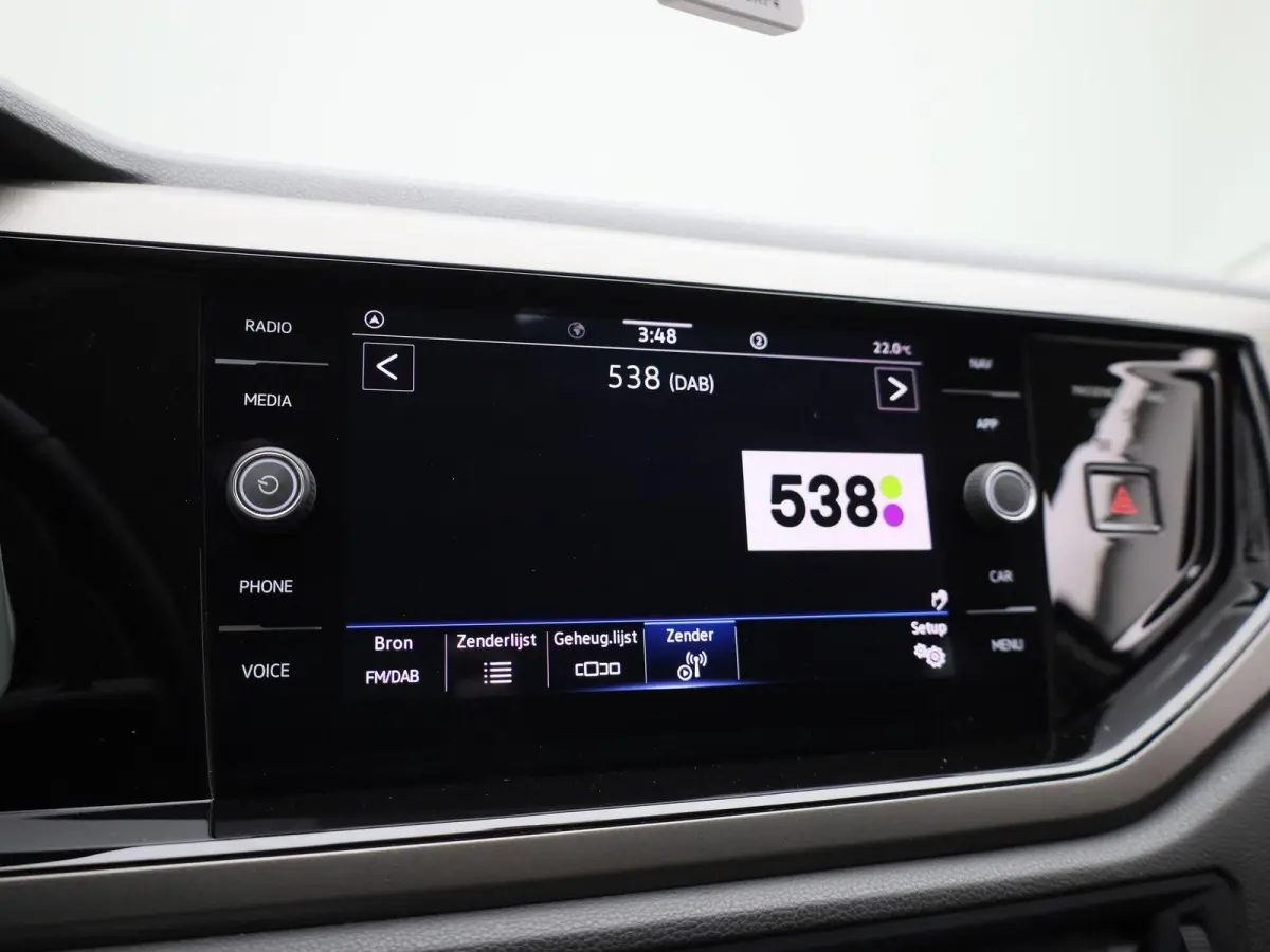1.0 TSI R-Line Edition | Automaat | Apple Carplay / Android Auto | Achteruitrijcamera | Parkeersensoren | Lichtmetalen Velgen |