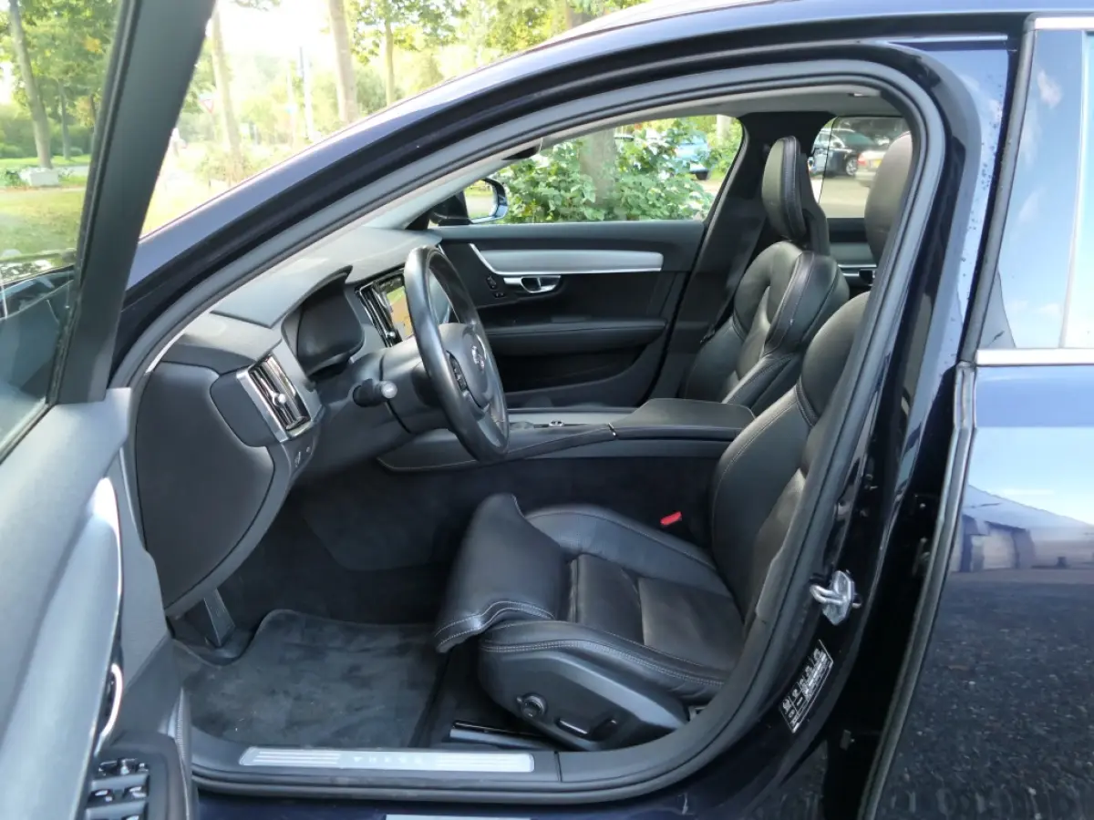 2.0 T6 AWD Inscription Panoramadak / Trekhaak / Stoelmassage