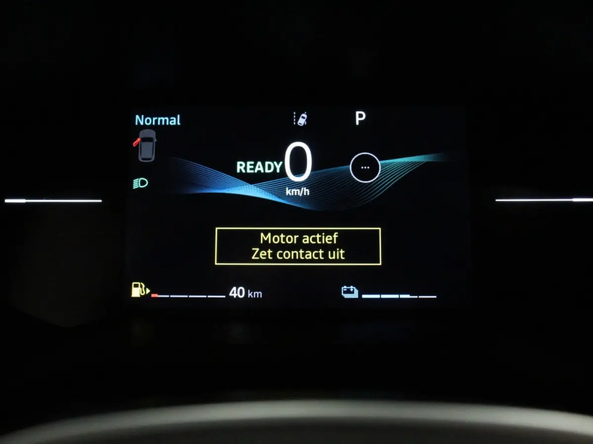 1.6 HEV Automaat Intense DEMO ! Apple Carplay/Android Auto Camera Climate Control Cruise Control Lichtmetalen velgen Digitale Cockpit