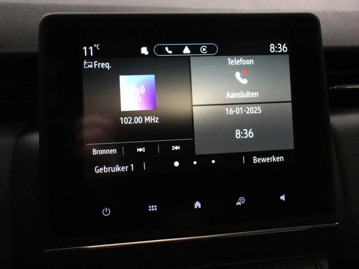1.6 HEV Automaat Intense DEMO ! Apple Carplay/Android Auto Camera Climate Control Cruise Control Lichtmetalen velgen Digitale Cockpit