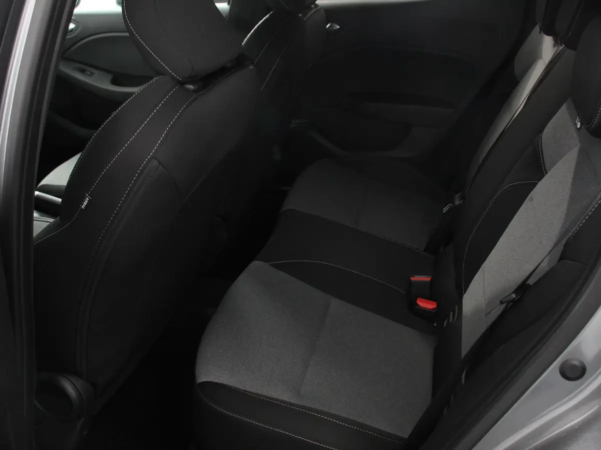 1.6 HEV Automaat Intense DEMO ! Apple Carplay/Android Auto Camera Climate Control Cruise Control Lichtmetalen velgen Digitale Cockpit