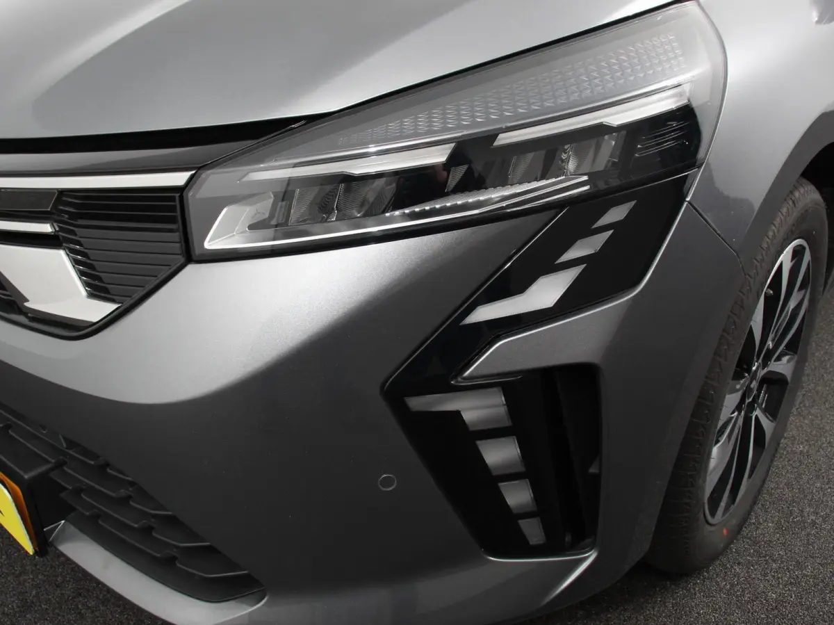 1.6 HEV Automaat Intense DEMO ! Apple Carplay/Android Auto Camera Climate Control Cruise Control Lichtmetalen velgen Digitale Cockpit