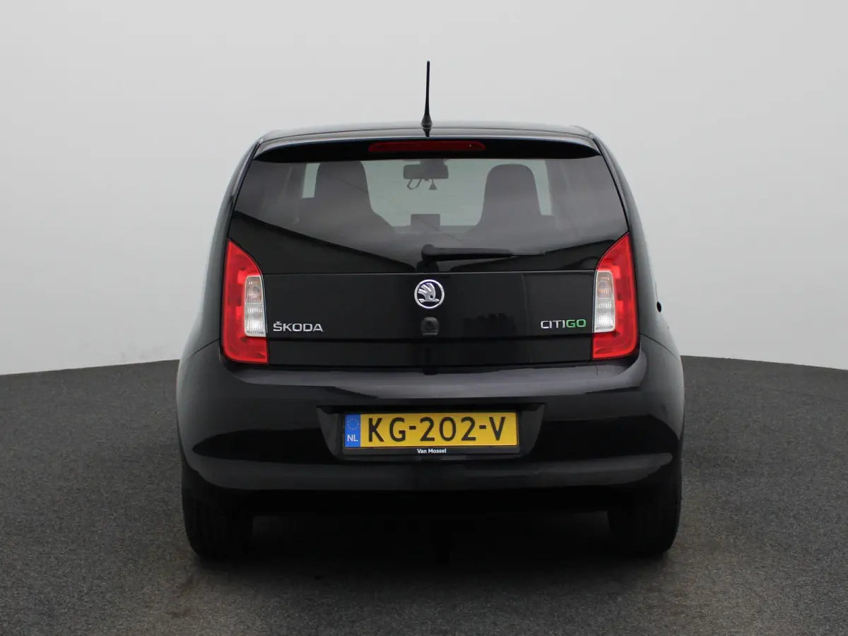 1.0 Greentech Fresh | Airconditioning | Cruise Control | Parkeersensoren | Lichtmetalen Velgen |