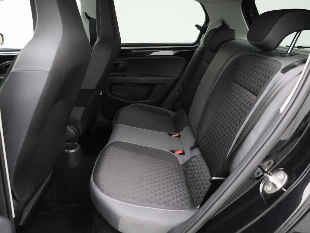 1.0 Greentech Fresh | Airconditioning | Cruise Control | Parkeersensoren | Lichtmetalen Velgen |