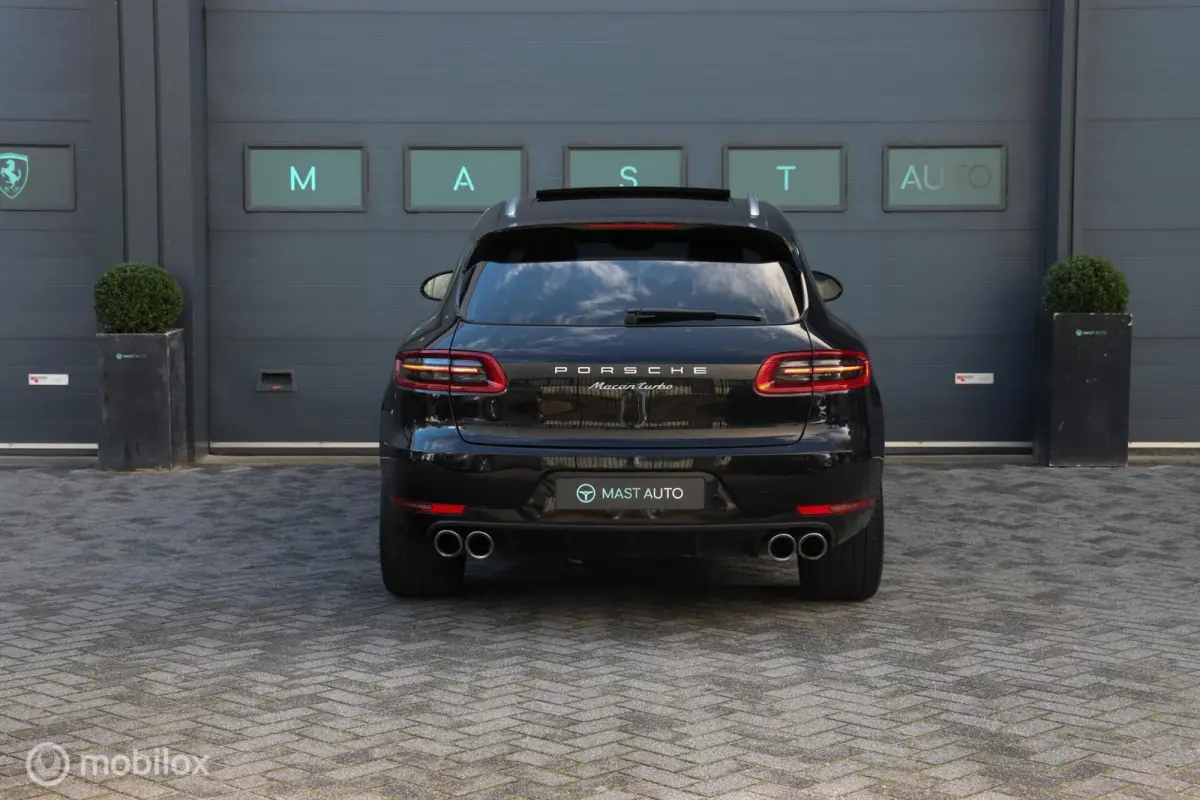 3.6 Turbo|PANO|LUCHTVERING|BOSE|18-wegs|ALCANTARA