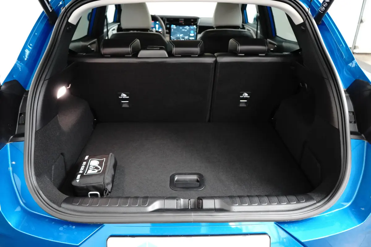 Premium 44 kWh | Panoramdak | Leder | Adaptieve cruise | Dodehoek detectie | Apple carplay / andriod auto
