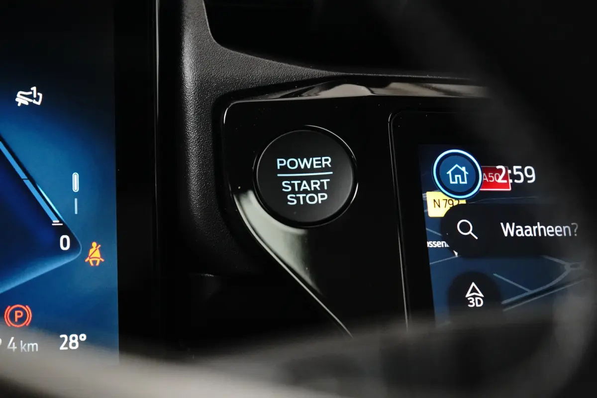 Premium 44 kWh | Panoramdak | Leder | Adaptieve cruise | Dodehoek detectie | Apple carplay / andriod auto
