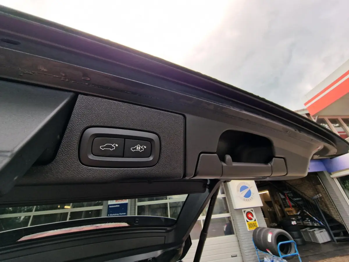2.0 T8 Plug-in-hybrid AWD Polestar Engineered|Bowers&Wilkins|Trekhaak|Pano|456PK|22-inch|Headup|360'camera|