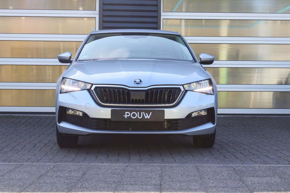 1.0 TSI 110pk Ambition | Navigatie | Parkeersensoren Achter | Cruise Control | Apple CarPlay/ Android Auto | Airco Automatische