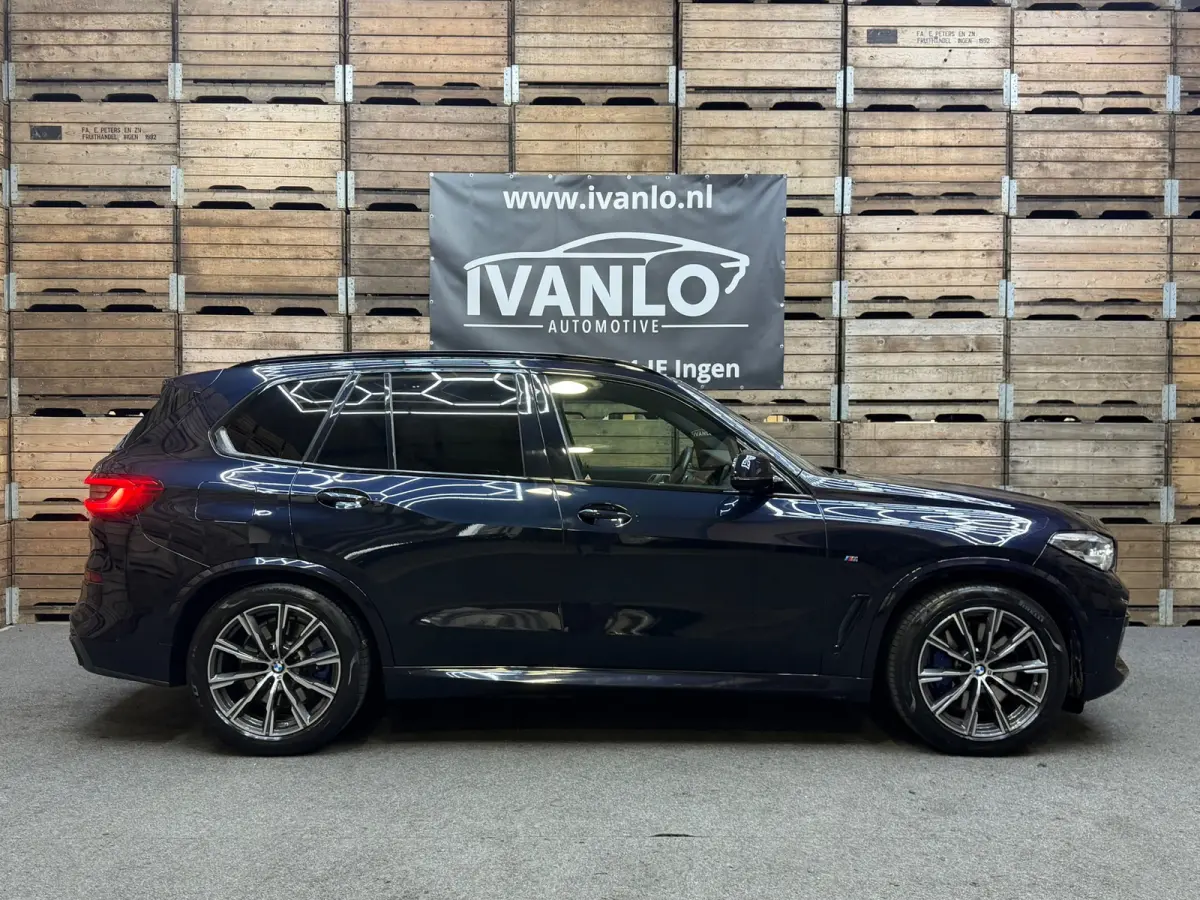 XDrive45e High Executive, Pano, 20"LM, Adptieve Cruise, HuD, Harman Kardon, Luchtvering, Stoel-Stuur en Achterbank verw.
