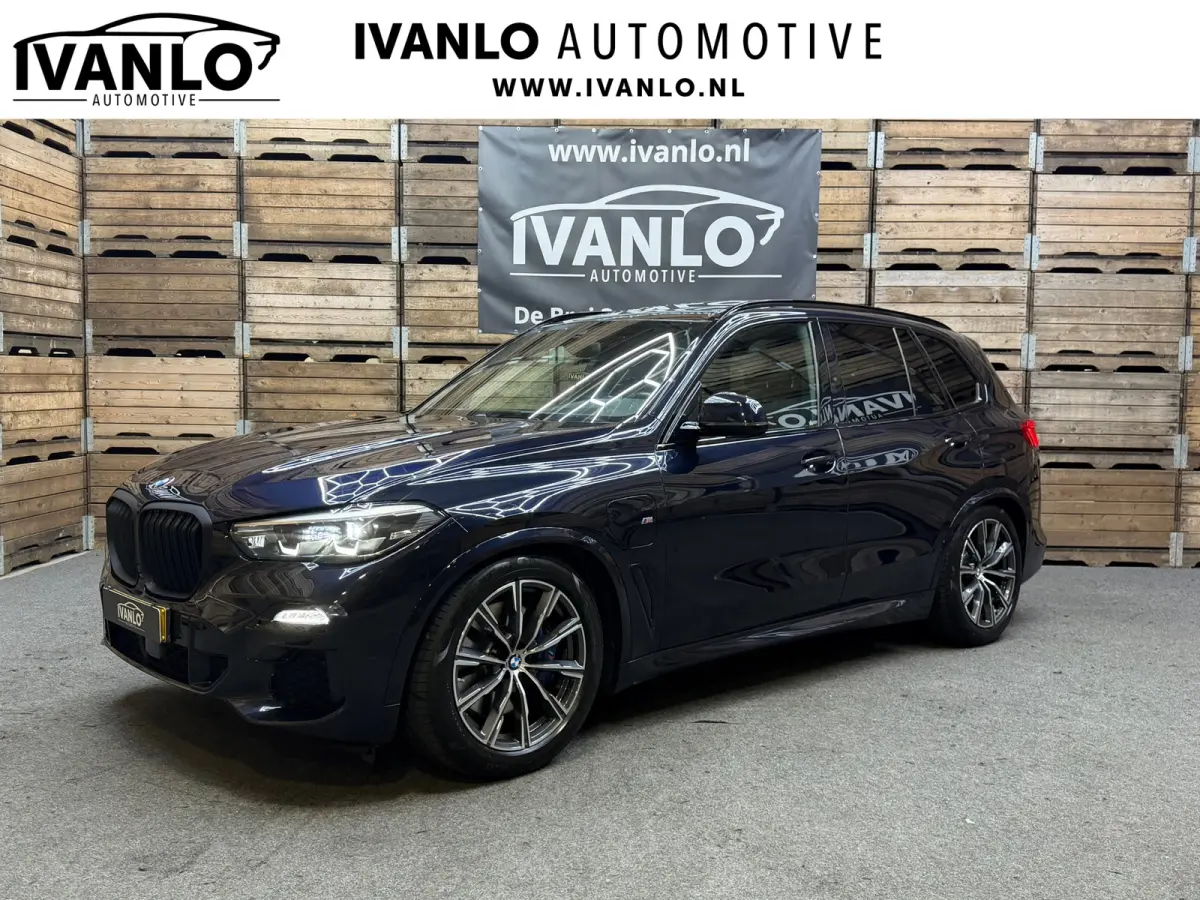 XDrive45e High Executive, Pano, 20"LM, Adptieve Cruise, HuD, Harman Kardon, Luchtvering, Stoel-Stuur en Achterbank verw.