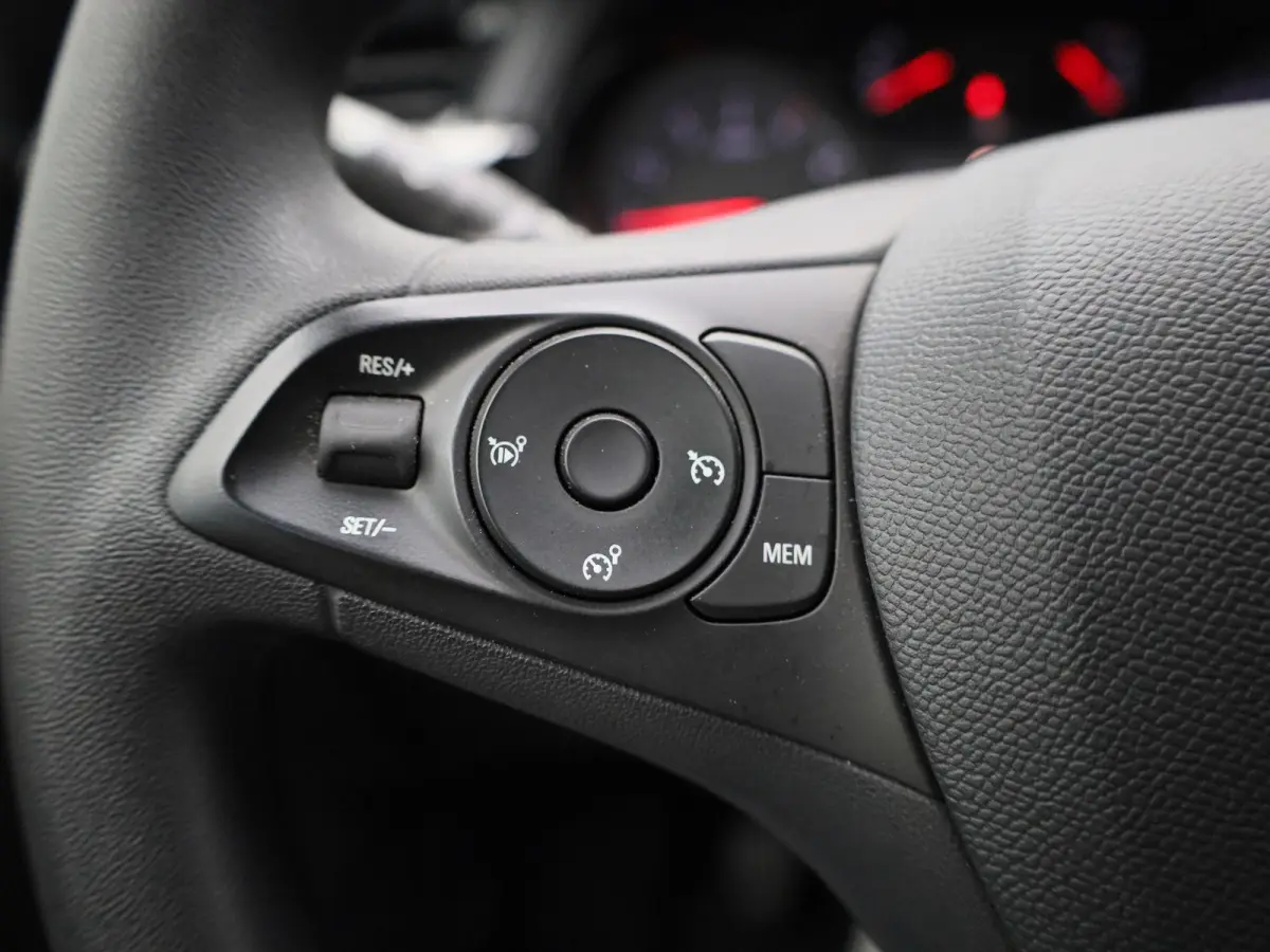 1.2 Edition | Apple Carplay / Android Auto | Cruise Control | DAB | Lichtmetalen Velgen |