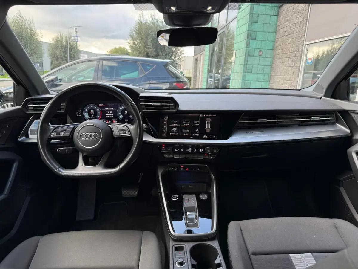 35 TFSI Business edition | Ambient | PDC | Apple carplay | Trekhaak | Cruise | Virtual | Clima |