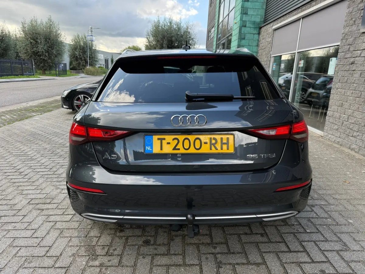 35 TFSI Business edition | Ambient | PDC | Apple carplay | Trekhaak | Cruise | Virtual | Clima |