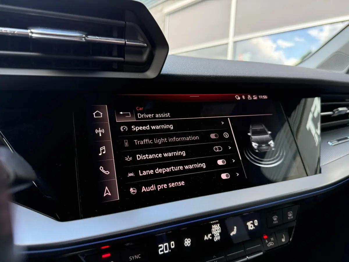 35 TFSI Business edition | Ambient | PDC | Apple carplay | Trekhaak | Cruise | Virtual | Clima |