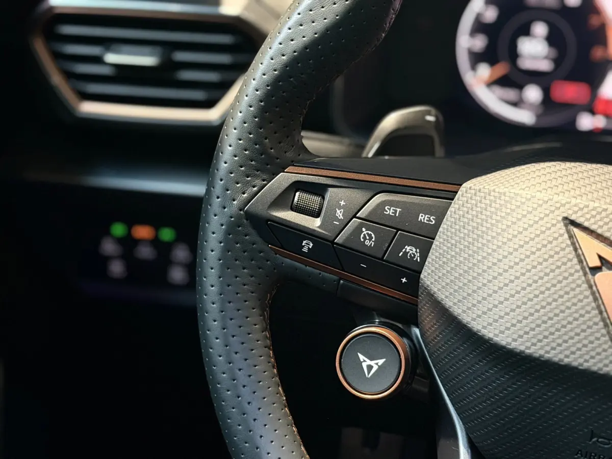 2.0 TSI 4DRIVE|Kuipstoelen|Pano|Beats|Copper|Keyless|