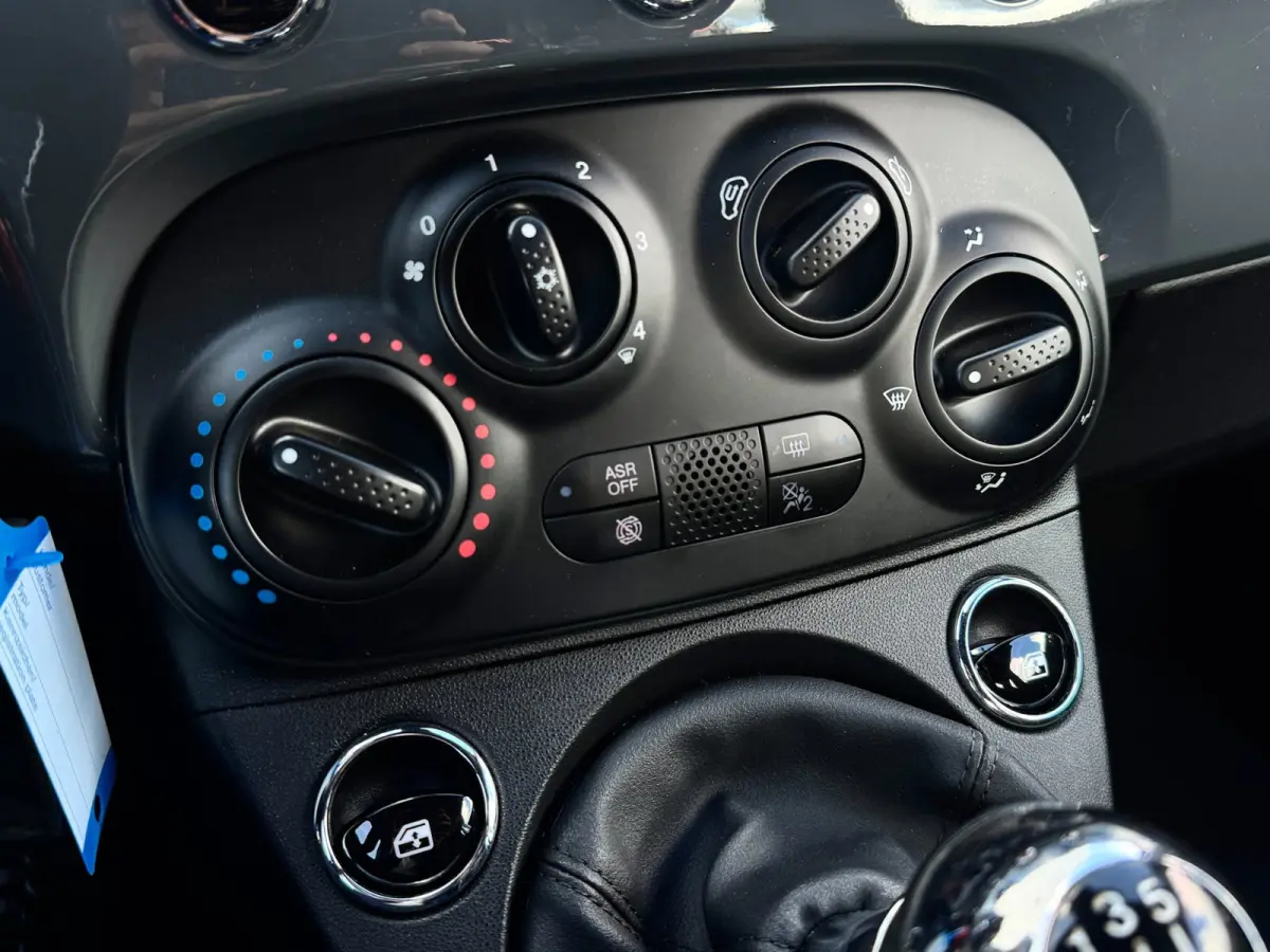 0.9 TwinAir Cabrio | PDC | Bluetooth | Cruise control | Apple Carplay | Achterspoiler