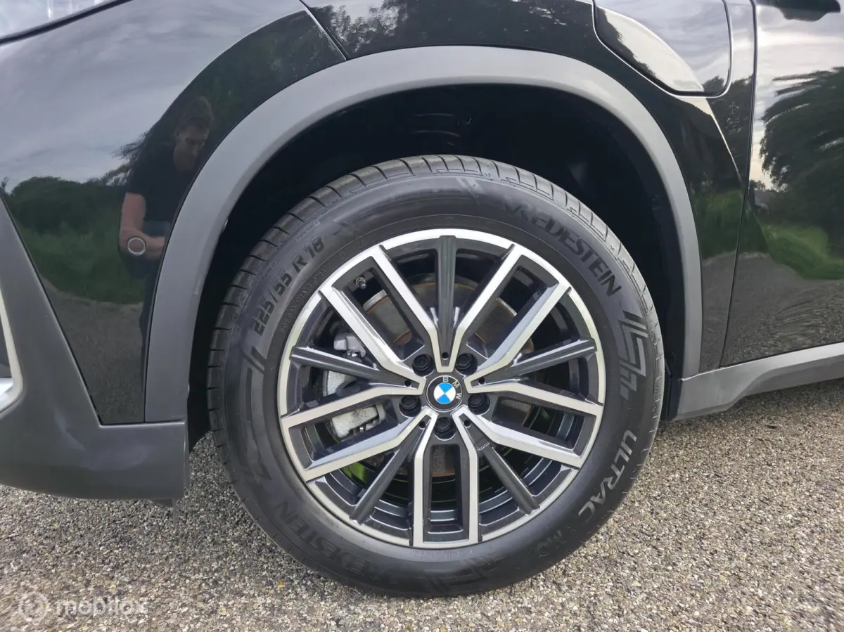 xDrive25e / Pano / Leder / HUD / HK Audio / Trekhaak