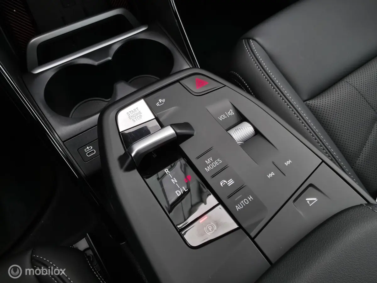 xDrive25e / Pano / Leder / HUD / HK Audio / Trekhaak