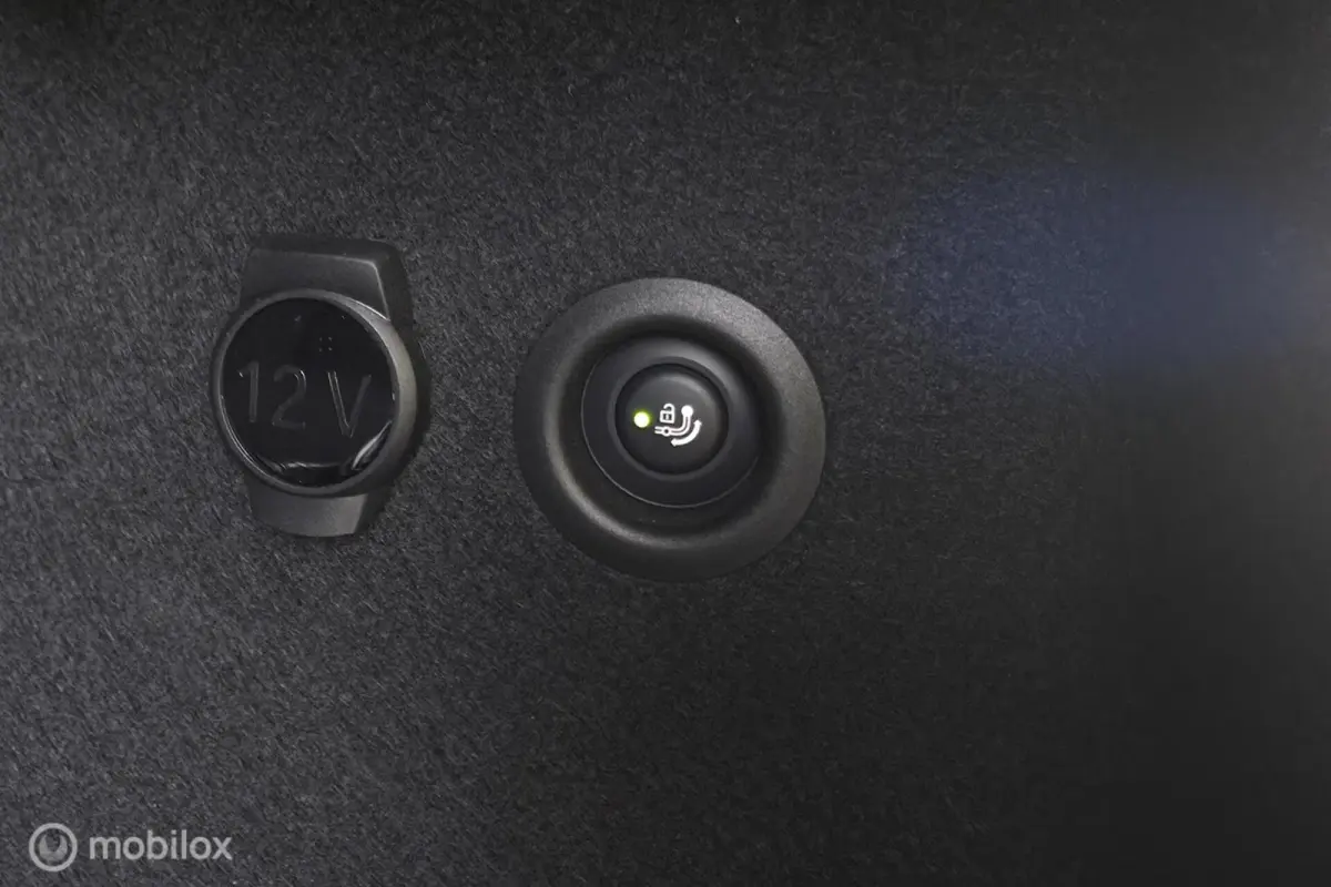 xDrive25e / Pano / Leder / HUD / HK Audio / Trekhaak