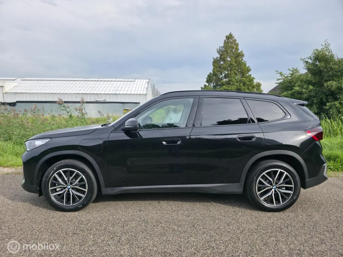 xDrive25e / Pano / Leder / HUD / HK Audio / Trekhaak