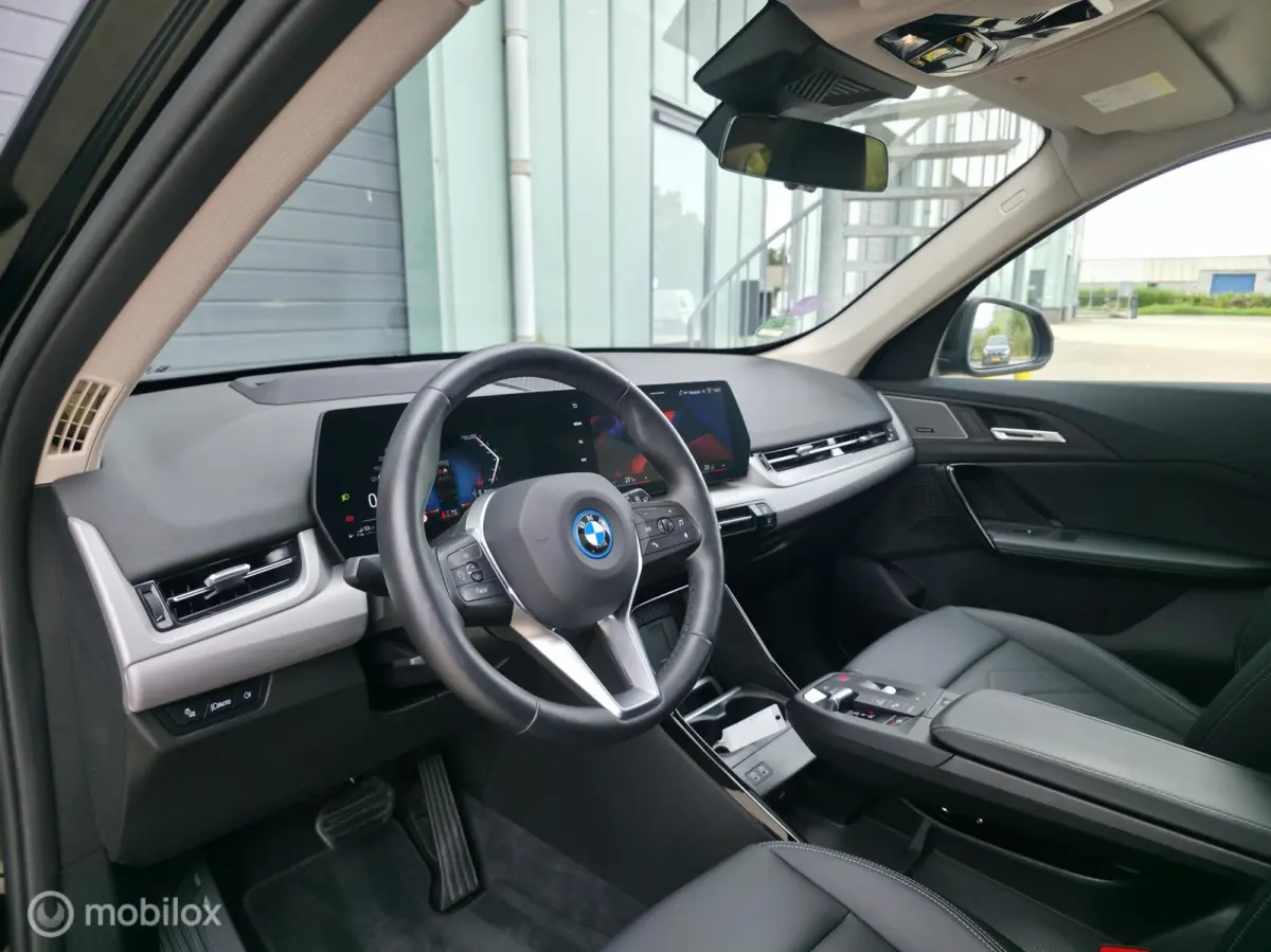 xDrive25e / Pano / Leder / HUD / HK Audio / Trekhaak