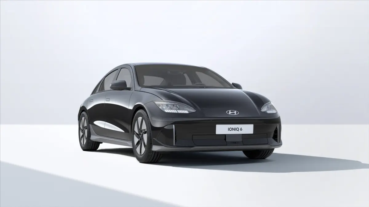 Style 53 kWh | €13.500,- koring !! | 18-inch lichtmetalen velgen | Abyss Black Pearl | Achteruitrijcamera