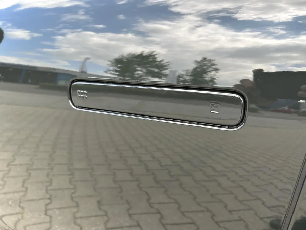 Style 53 kWh | €13.500,- koring !! | 18-inch lichtmetalen velgen | Abyss Black Pearl | Achteruitrijcamera