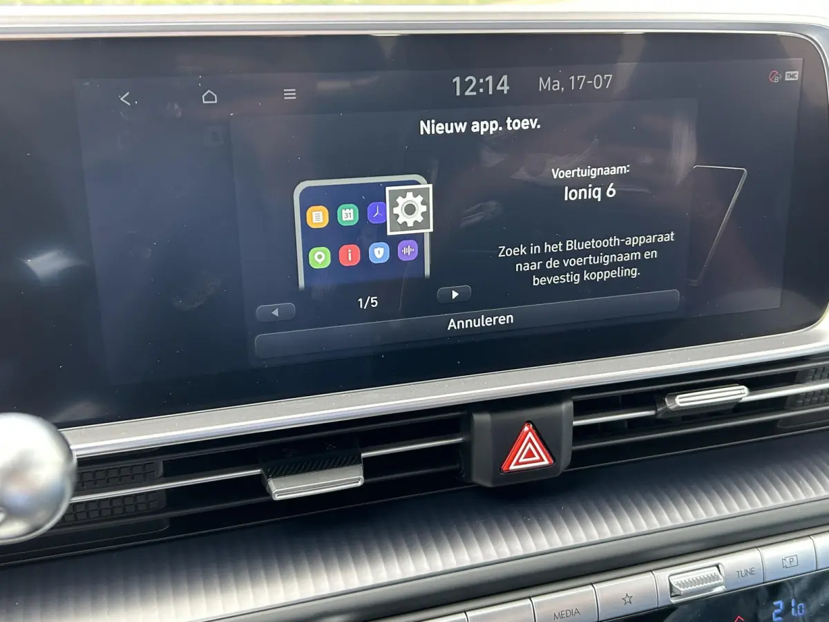 Style 53 kWh | €13.500,- koring !! | 18-inch lichtmetalen velgen | Abyss Black Pearl | Achteruitrijcamera