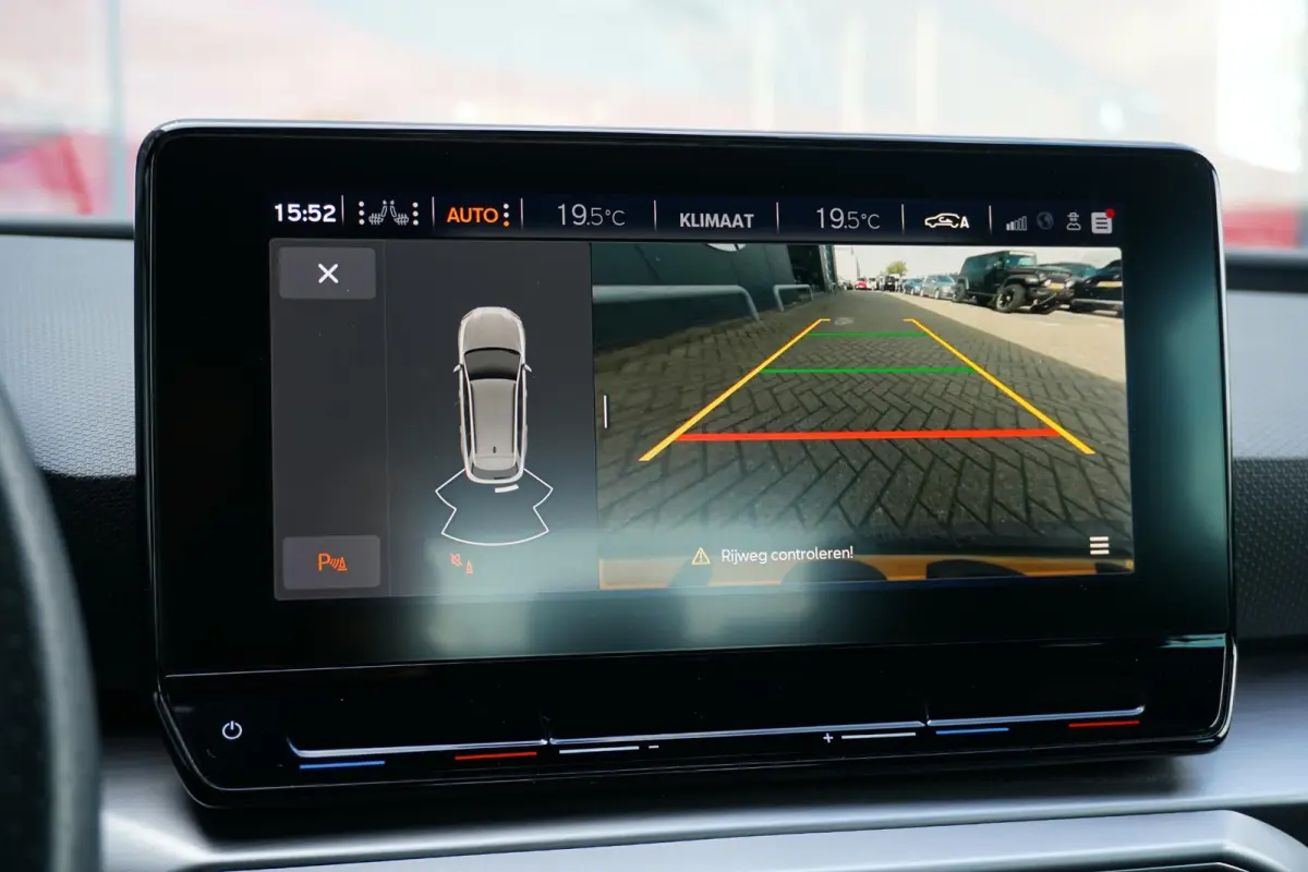 1.5 eTSI FR Business Intense * DEALER ONDERHOUDEN * + CAMERA / KEYLESS / ELEK. TREKHAAK / STUURWIELVERWARMING