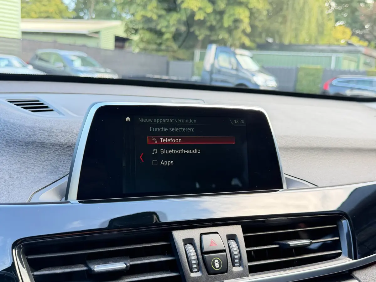 SDrive18i High Executive Xenon Navi Trekh. Cruise