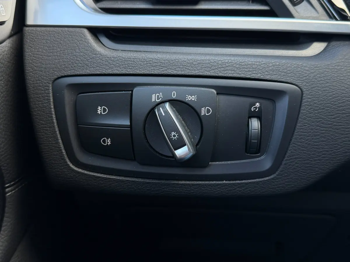 SDrive18i High Executive Xenon Navi Trekh. Cruise
